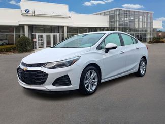 Used 2019 Chevrolet Cruze LT w/ Convenience Package image 1