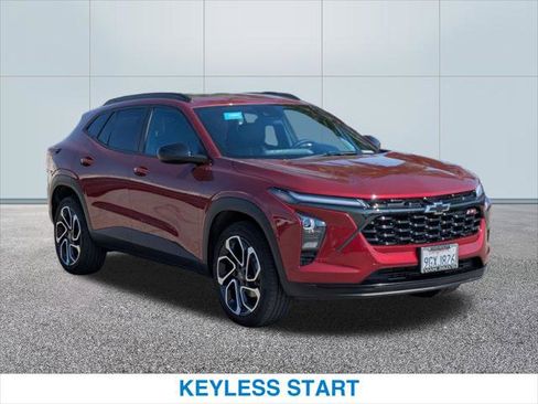 Used 2024 Chevrolet Trax RS w/ Sunroof Package image 4