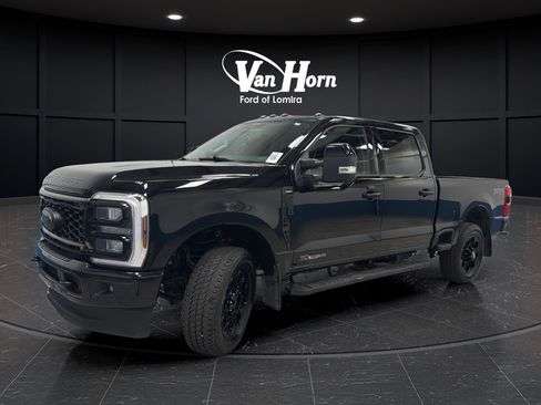Used 2025 Ford F250 Lariat w/ Lariat Ultimate Package AWD/4WD image 3