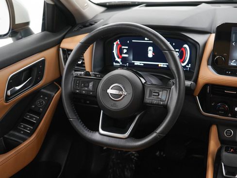 Used 2023 Nissan Rogue Platinum w/ Platinum Premium Package AWD/4WD image 15