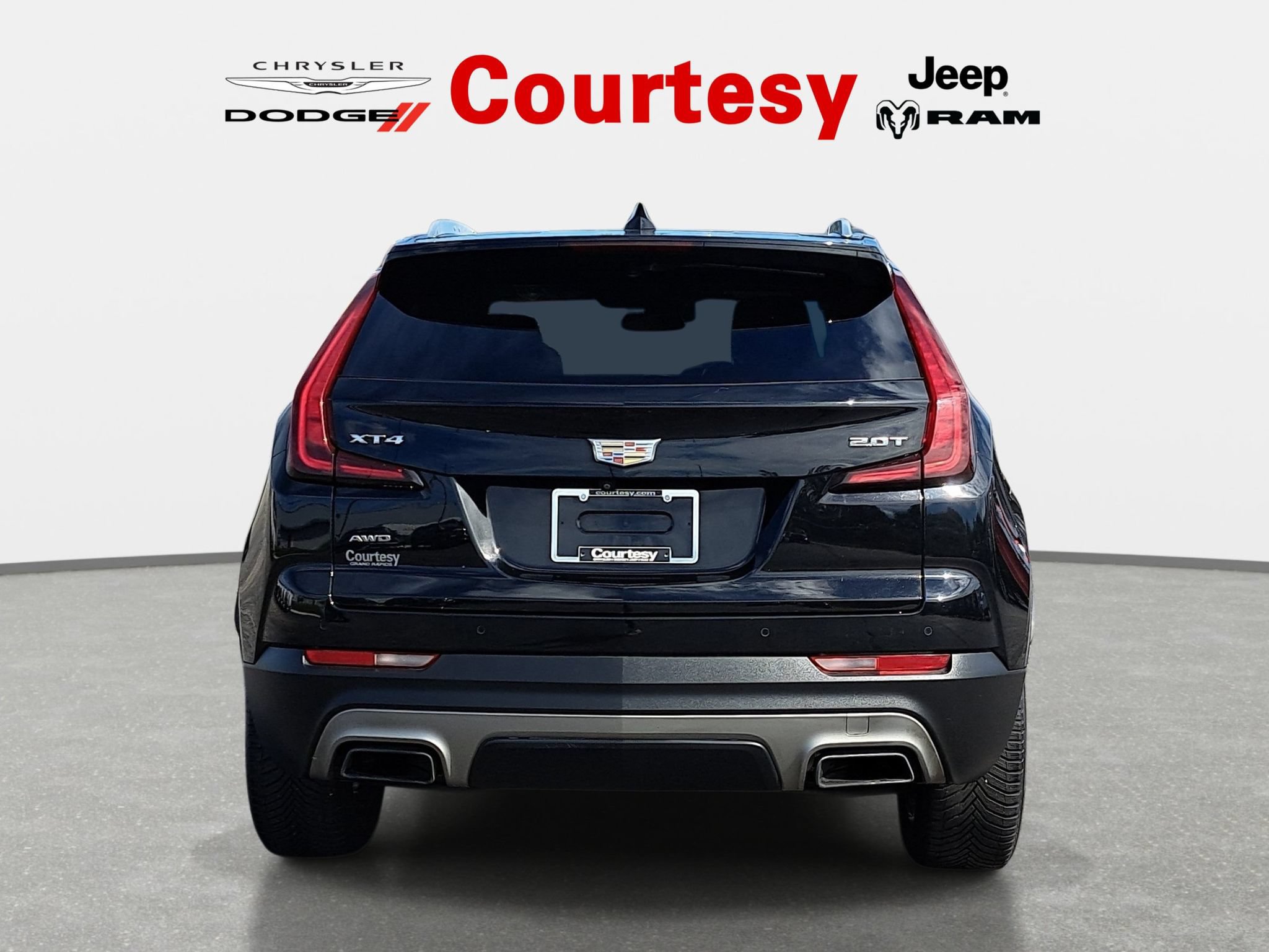 Used 2019 Cadillac XT4 Premium Luxury AWD/4WD image 5
