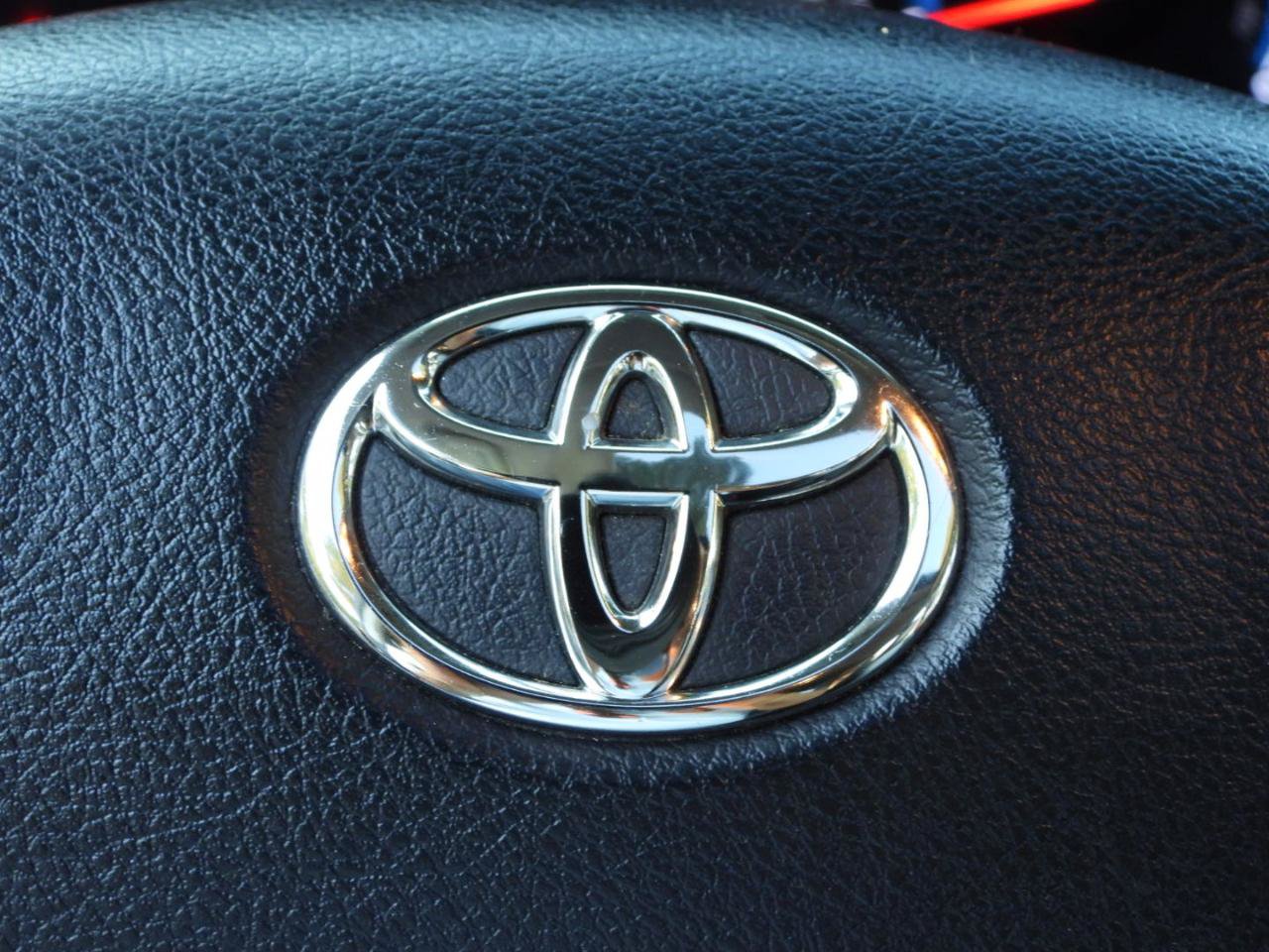 Used 2017 Toyota 4Runner SR5 Premium RWD image 89