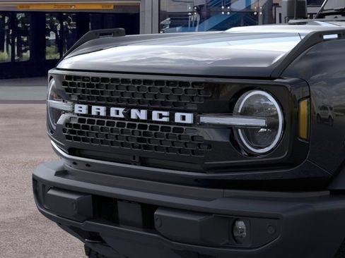 New 2026 Ford Bronco Outer Banks AWD/4WD image 19