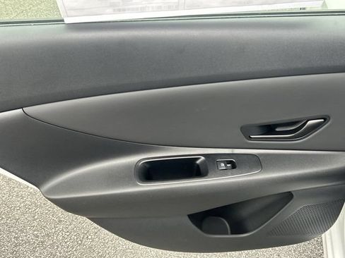 New 2026 Hyundai Elantra Sport FWD image 23