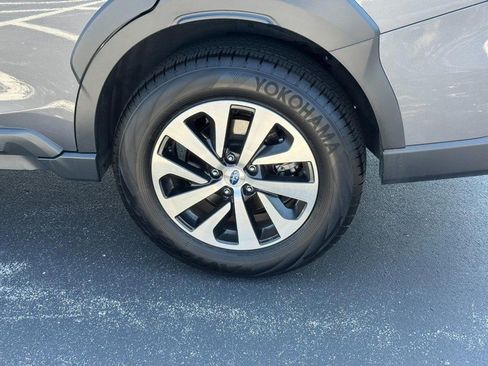 Used 2023 Subaru Outback Premium AWD/4WD image 7