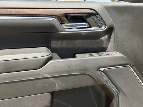 Used 2024 Chevrolet Silverado 1500 LT AWD/4WD image 25