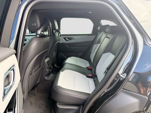 New 2026 Land Rover Range Rover Velar Dynamic SE image 21