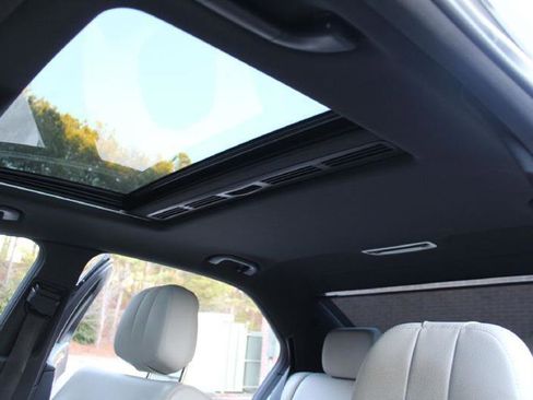 Used 2010 Mercedes-Benz E 350 Sedan image 17