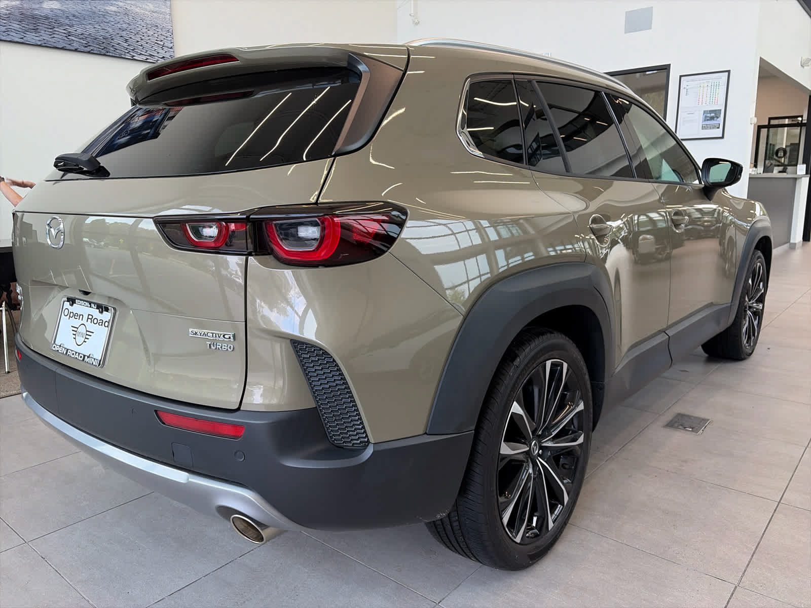 Used 2024 MAZDA CX-50 2.5 Turbo w/ Cargo Package AWD/4WD image 9
