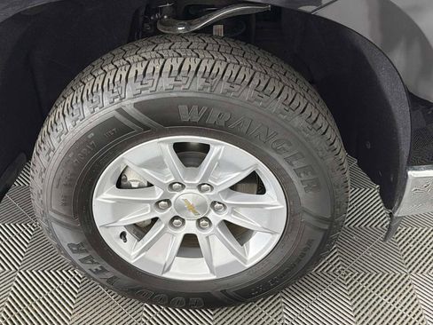 Used 2025 Chevrolet Silverado 1500 LT RWD image 10