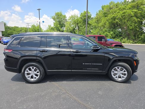 Used 2022 Jeep Grand Cherokee L Limited AWD/4WD image 15