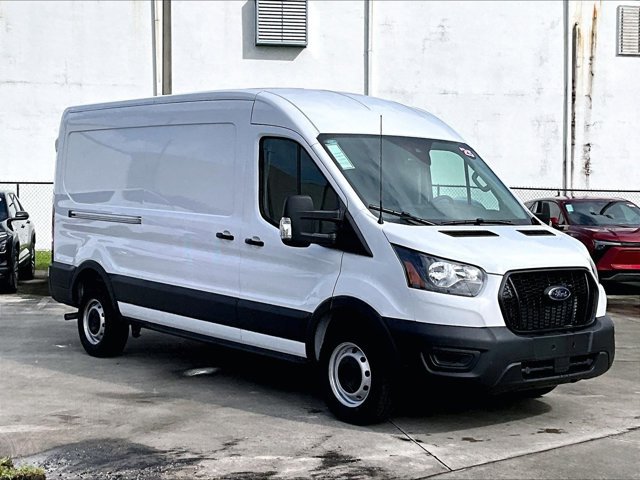 Used 2025 Ford Transit 250 148 Medium Roof RWD image 13