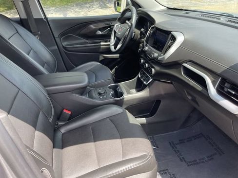 Used 2023 GMC Terrain SLT AWD/4WD image 17