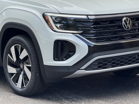 New 2026 Volkswagen Atlas Cross Sport SE AWD/4WD image 3