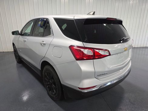 Used 2019 Chevrolet Equinox LT FWD image 3