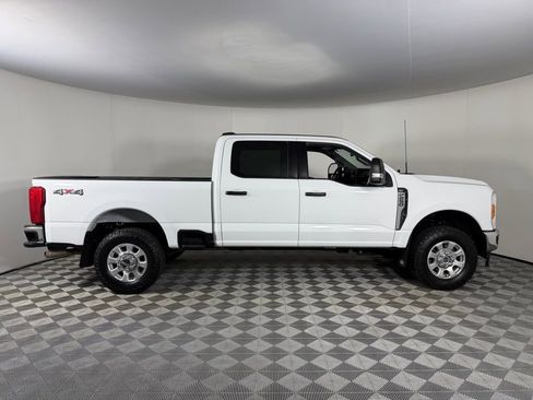 Used 2023 Ford F250 XLT w/ Snow Plow Prep Package image 7