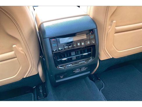 Certified 2024 Jeep Grand Cherokee L Summit AWD/4WD image 33