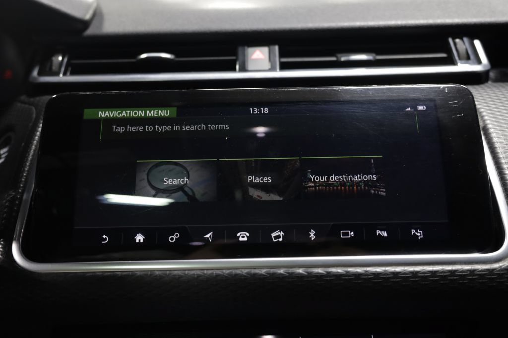 Used 2019 Land Rover Range Rover Velar R-Dynamic SE AWD/4WD image 47