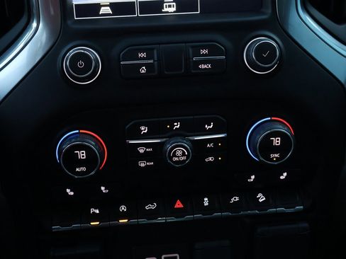 Used 2021 Chevrolet Silverado 1500 LT Trail Boss w/ Convenience Package II image 40