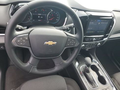 Certified 2023 Chevrolet Traverse LT FWD image 19