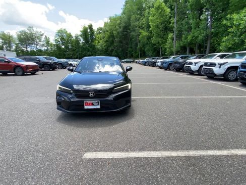 Used 2023 Honda Civic Sport image 9