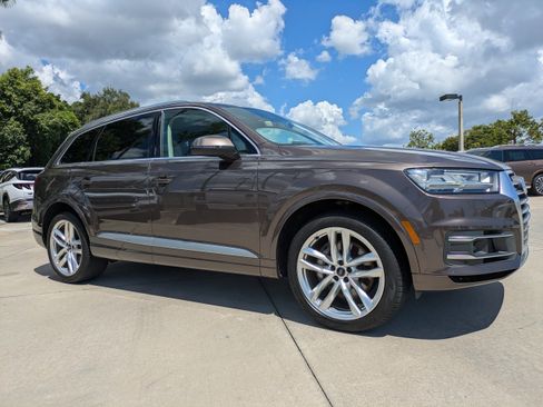 Used 2017 Audi Q7 3.0T Prestige w/ Prestige Package AWD/4WD image 1