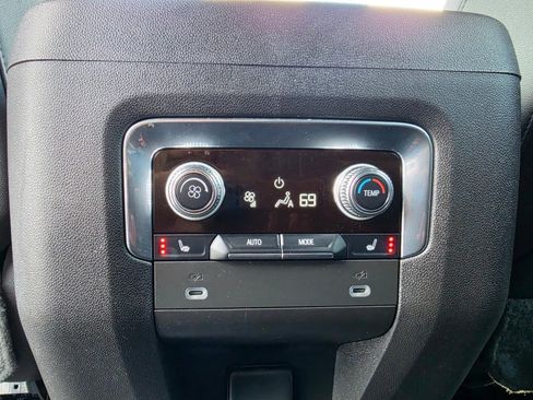 Used 2023 GMC Yukon AT4 w/ Technology Package AWD/4WD image 26
