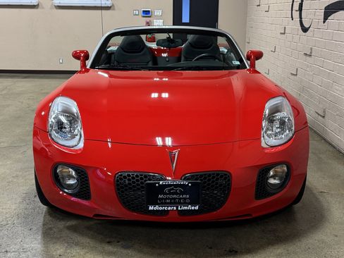 Used 2008 Pontiac Solstice GXP w/ Premium Package image 13