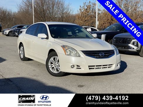 Used 2011 Nissan Altima 2.5 S w/ Special Edition Pkg image 1