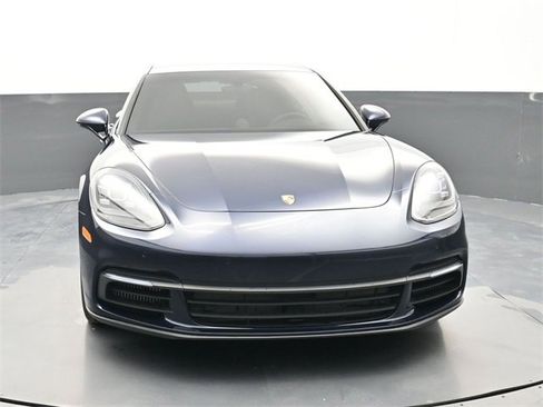 Used 2018 Porsche Panamera 4S image 24