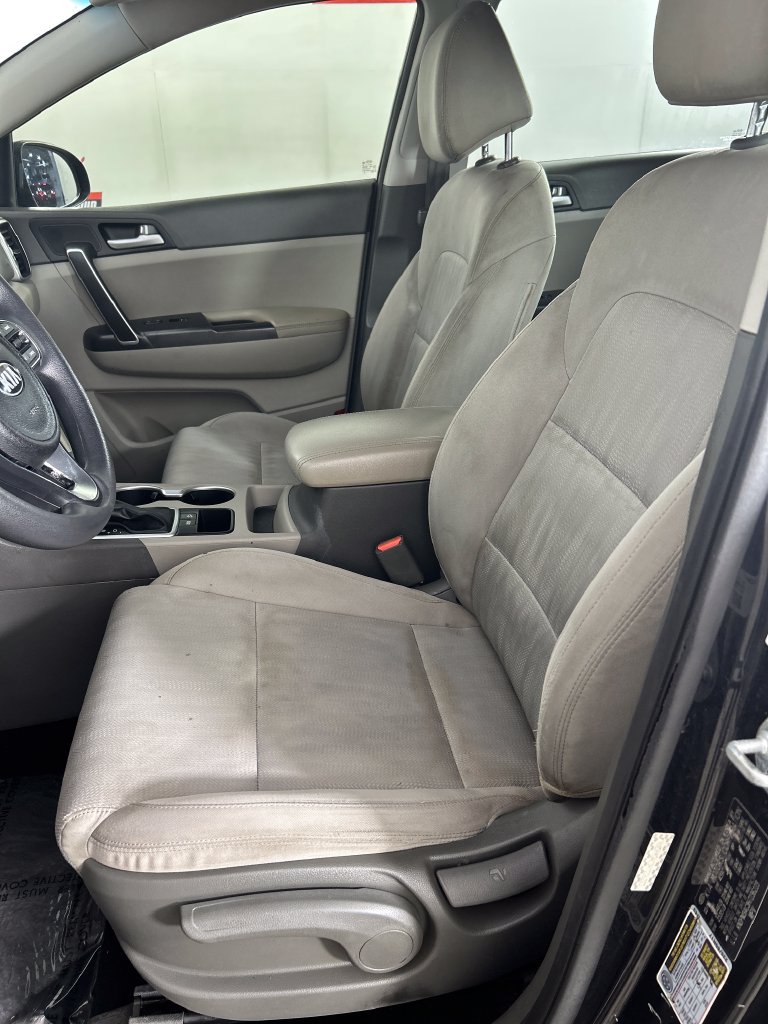 Used 2017 Kia Sportage LX FWD image 12