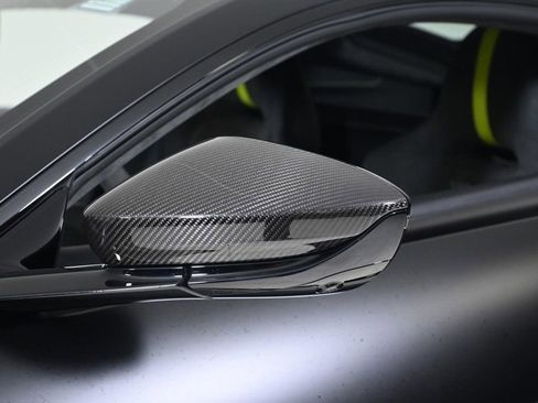 Used 2023 Aston Martin V8 Vantage image 22