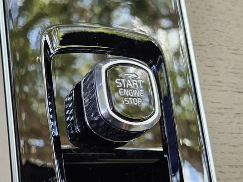 New 2026 Volvo XC90 B5 Plus image 32