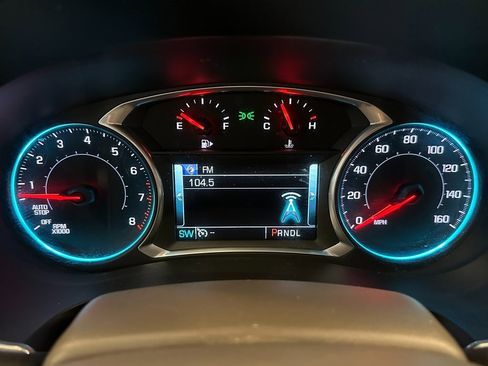 Used 2017 Chevrolet Malibu LT image 10