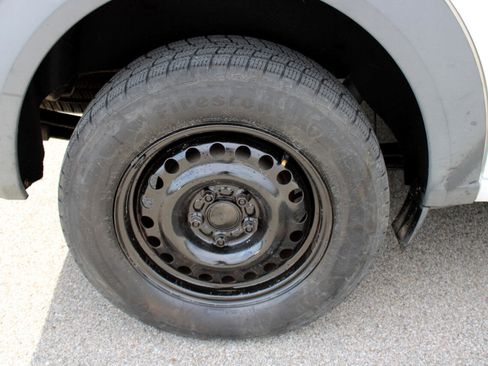 Used 2013 Ford Transit Connect XLT image 7