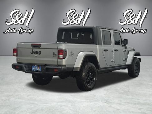 Used 2021 Jeep Gladiator Willys image 18