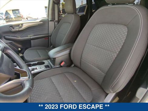 Certified 2023 Ford Escape Active w/ Tech Pack #1 FWD image 19