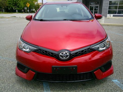Used 2018 Toyota Corolla iM w/ All-Weather Mat Package FWD image 21