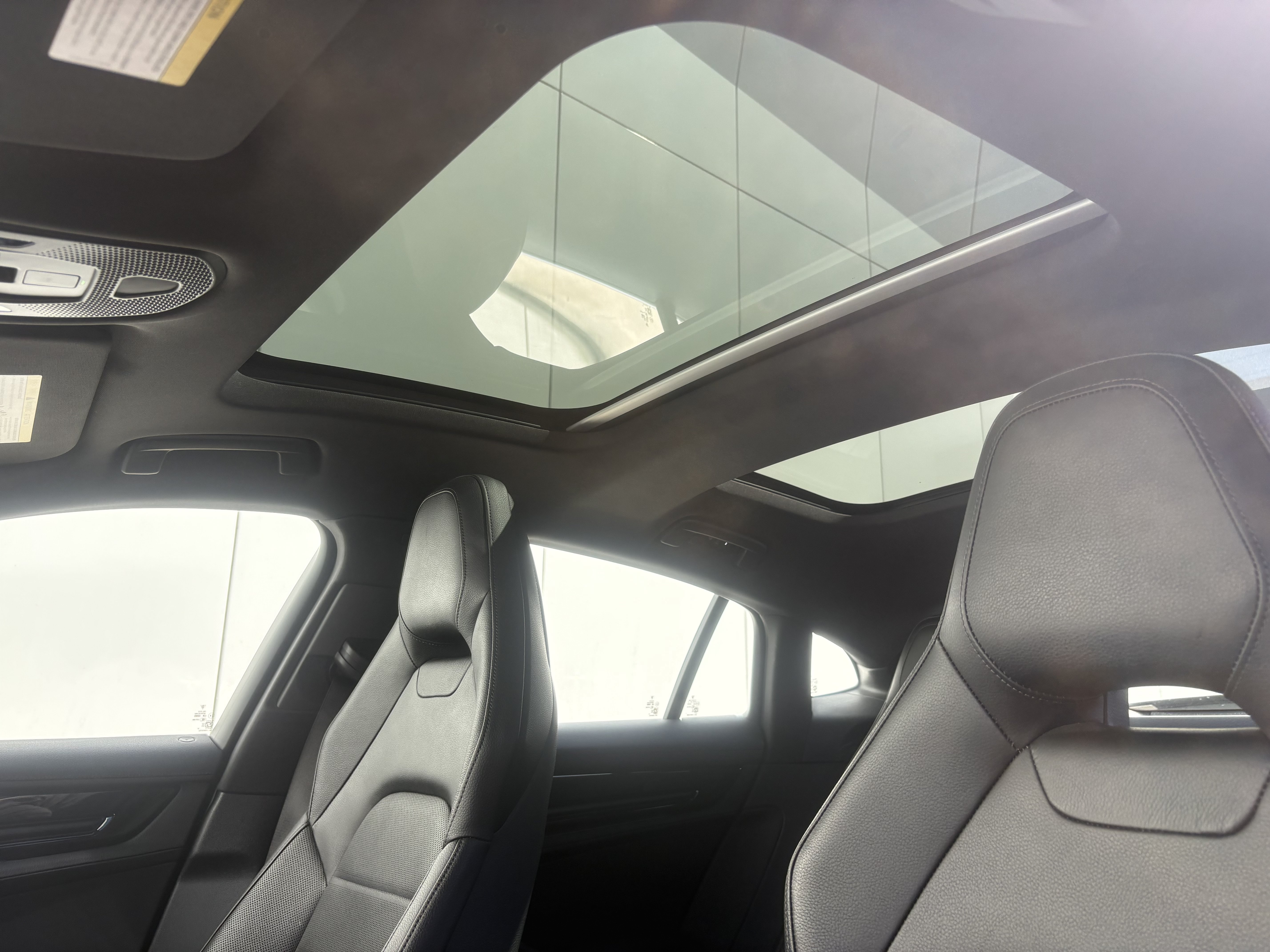 Used 2025 Porsche Panamera RWD image 14