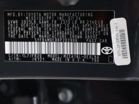 Certified 2024 Toyota Corolla LE FWD image 17