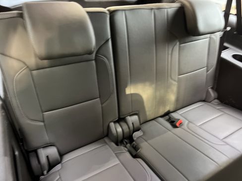 Used 2017 GMC Yukon XL Denali w/ Open Road Package image 15