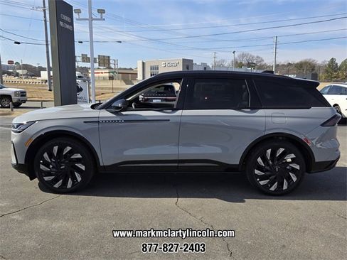 New 2026 Lincoln Nautilus Reserve w/ Jet Appearance Package image 4