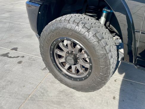 Used 2022 RAM 2500 Limited image 9