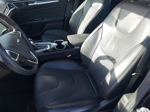 Used 2016 Ford Fusion Titanium image 17