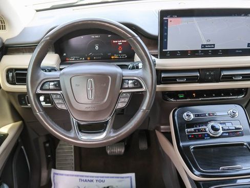 Used 2021 Lincoln Nautilus Reserve image 19