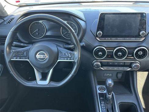 Used 2022 Nissan Sentra SV image 3