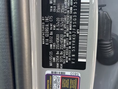 Used 2025 Kia Sorento SX Prestige image 13