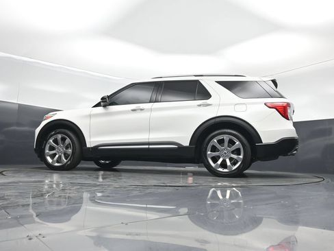 Used 2020 Ford Explorer Platinum w/ Premium Technology Package AWD/4WD image 56