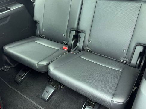 Used 2024 Hyundai Santa Fe Limited image 45