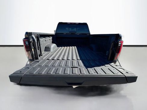 Used 2025 GMC Sierra 2500 AT4 w/ AT4 Premium Plus Package image 12